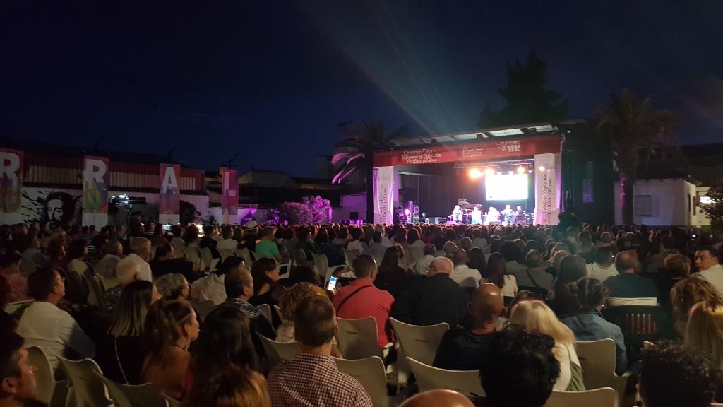 El público abarrotó el recinto