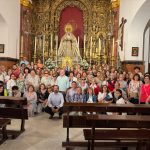 Foto de familia de los participantes en el viaje a Sevilla
