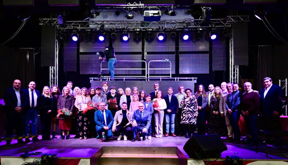 Foto de familia del pregón inaugural