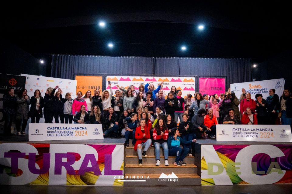 Foto de familia en la entrega de premios