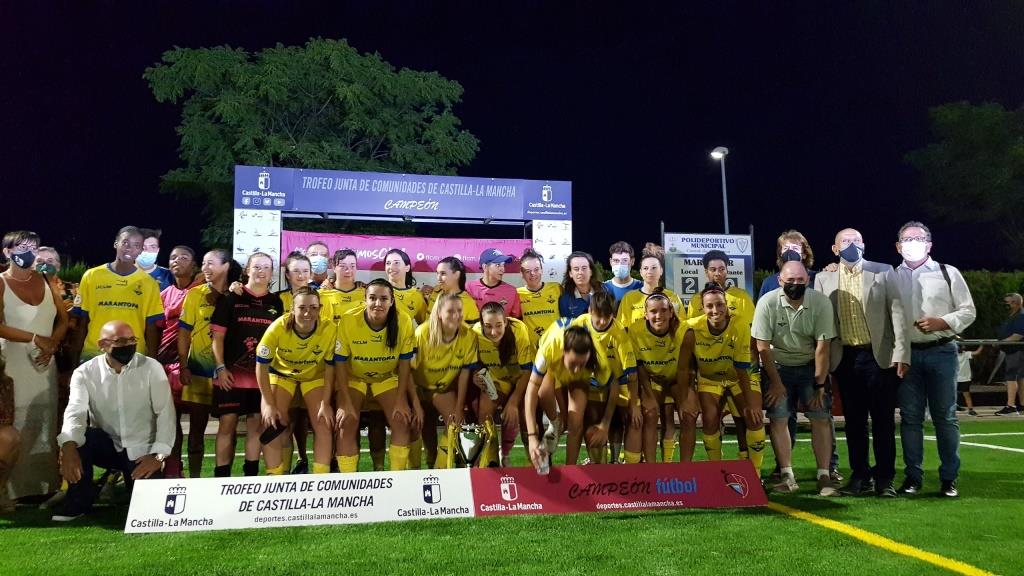Subcampeonas con autoridades