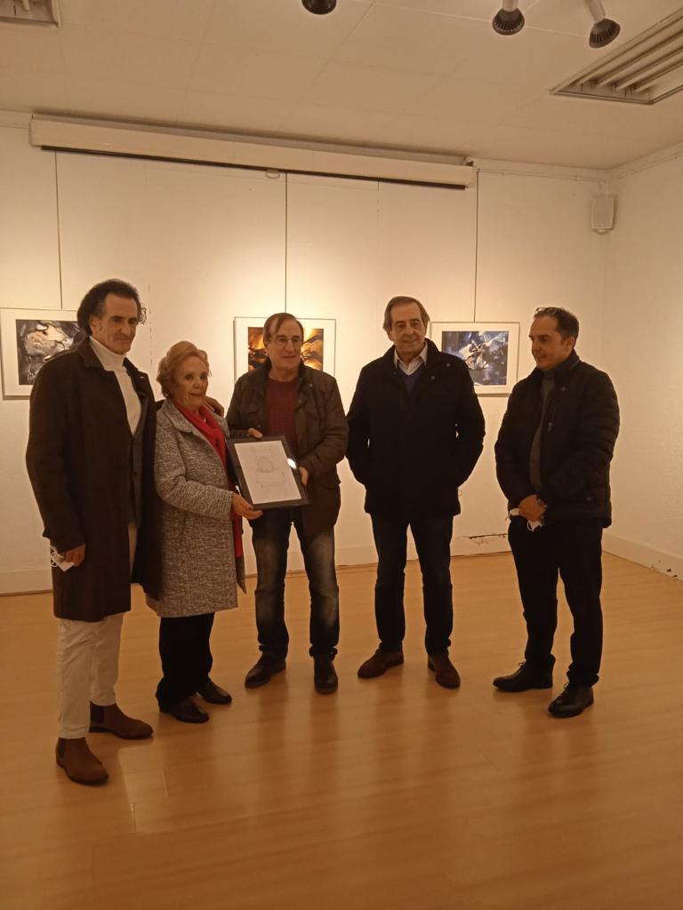Ubé Matilde el pte de Photokoa el alcalde de Guernika y el concejal de cultura